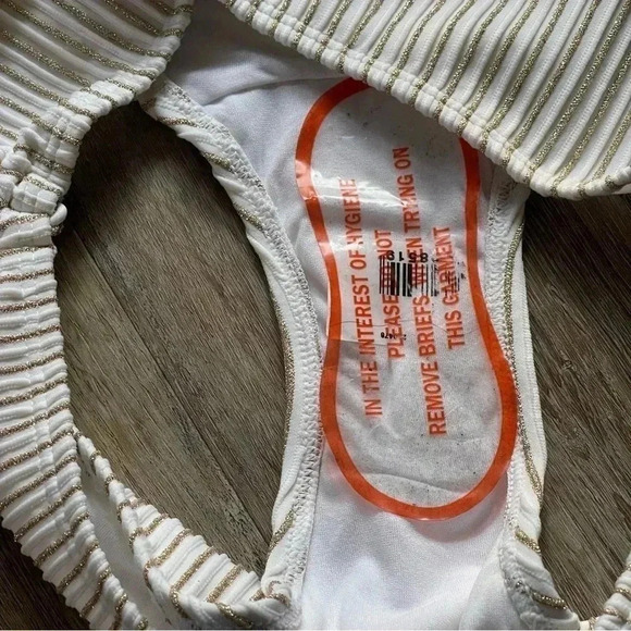 NWT Ted Baker London Women's 2 Bikini Swim Bottom Beach Lake Ivory Gold Metallic - Picture 9 of 11